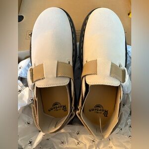 Dr. Martens Jorge ll-Parchment Beige